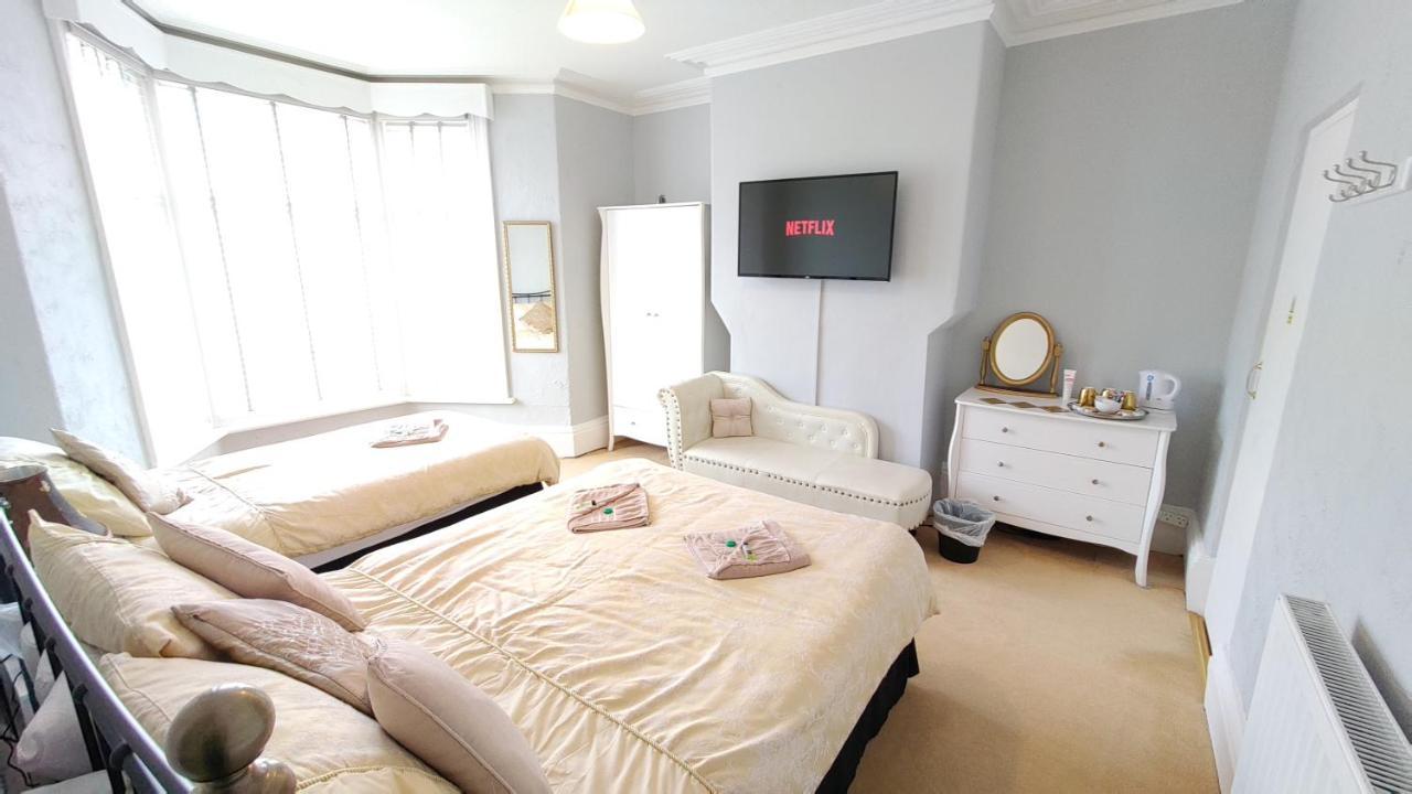 The Castleton Bed & Breakfast Blackpool Exterior foto