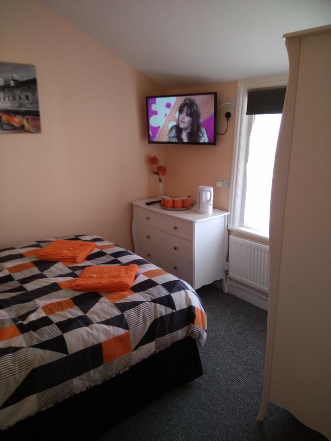 The Castleton Bed & Breakfast Blackpool Exterior foto